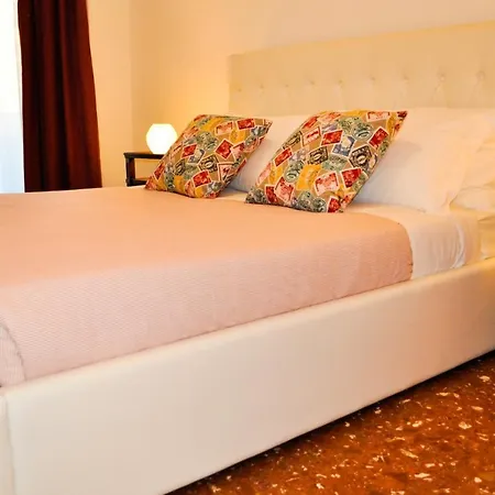 Trastevere Boulevard Рим