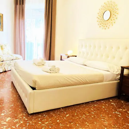 Trastevere Boulevard Рим