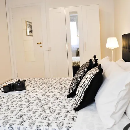 Trastevere Boulevard Roma