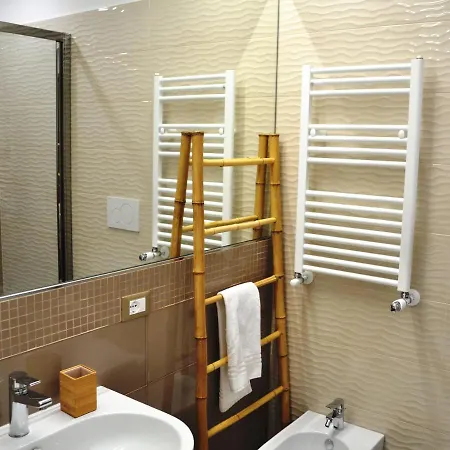 Trastevere Boulevard *